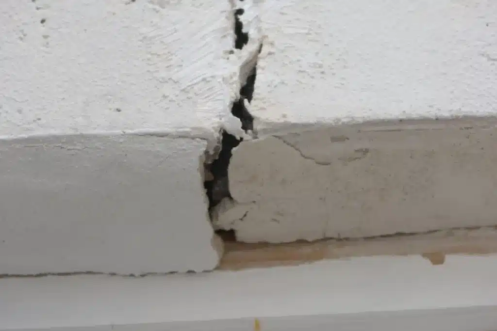 Quand le bâtiment craque : l'analyse technique des désordres au service de votre défense juridique